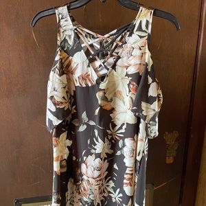 NWT Cold shoulder floral dress